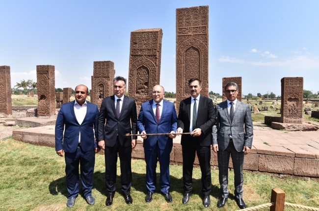 Kültür ve Turizm Bakan Yardımcısı Dursun trafik kazasında hayatını kaybetti